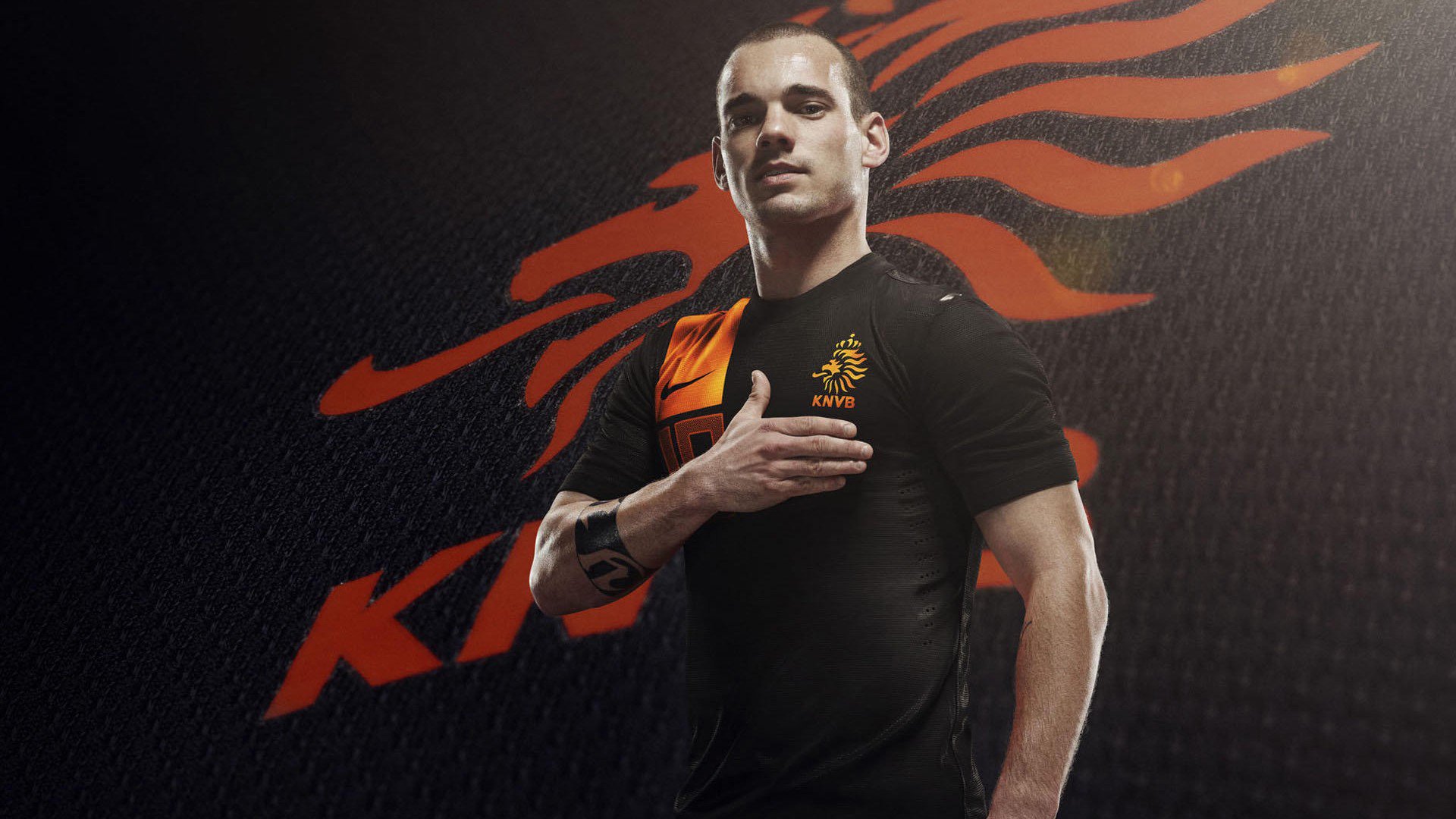 哥伦比亚压制荷兰，当莱奥在F1街道赛接管比赛，赛道成为国家意志的延伸